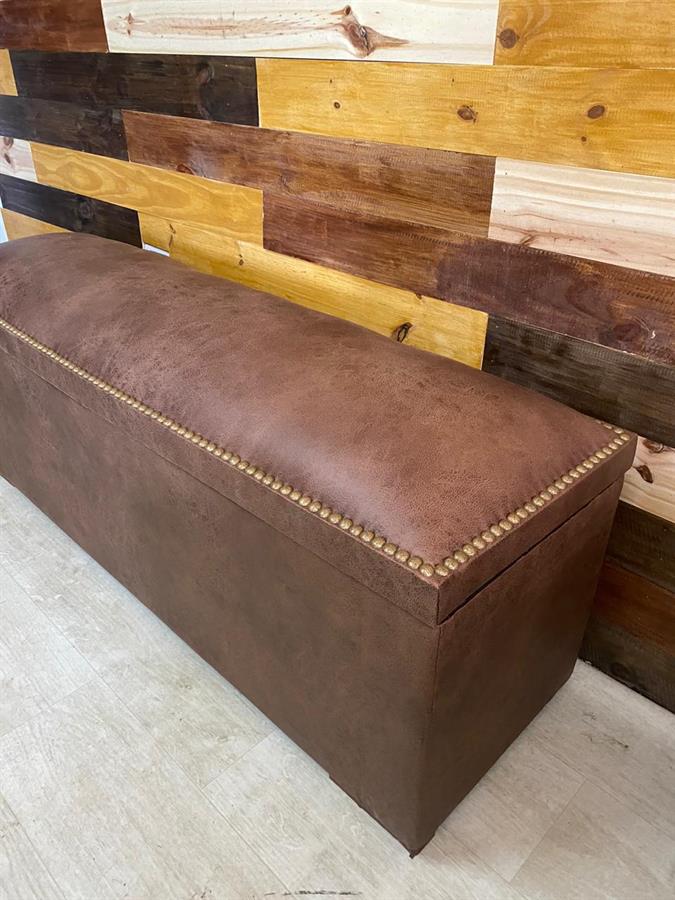 Baulera Lisa con Tachas