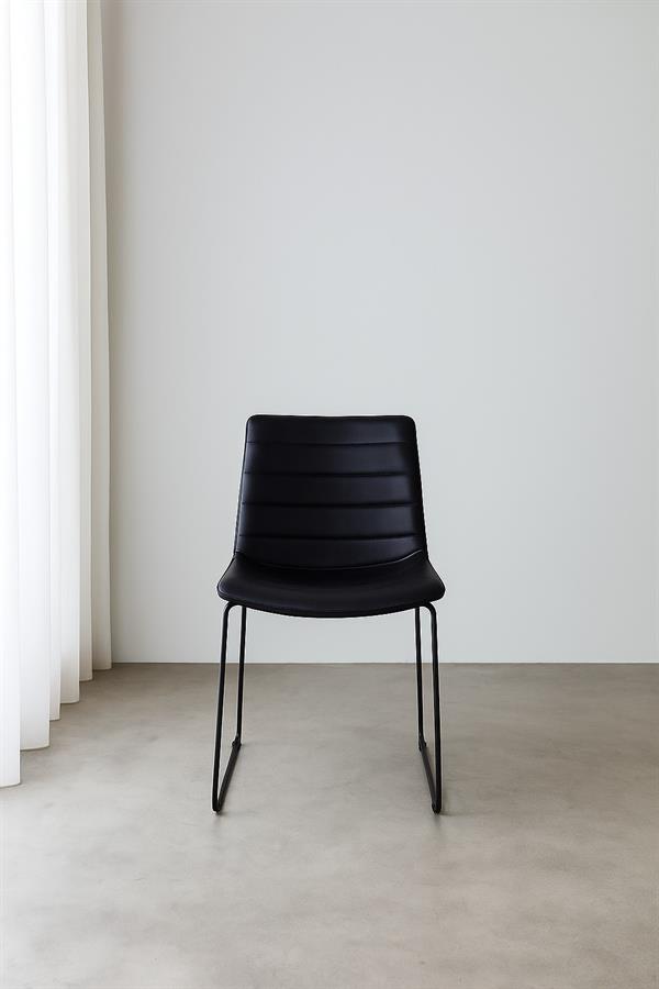 Silla Niza Base Trineo Pintada